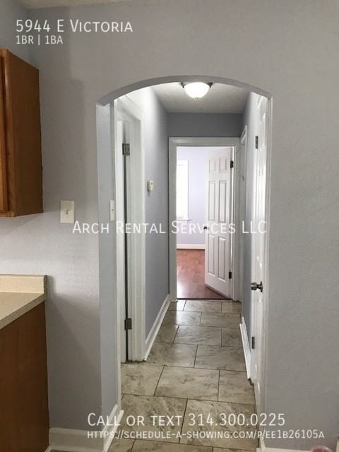 5944 Victoria Ave - Photo 7 of 11