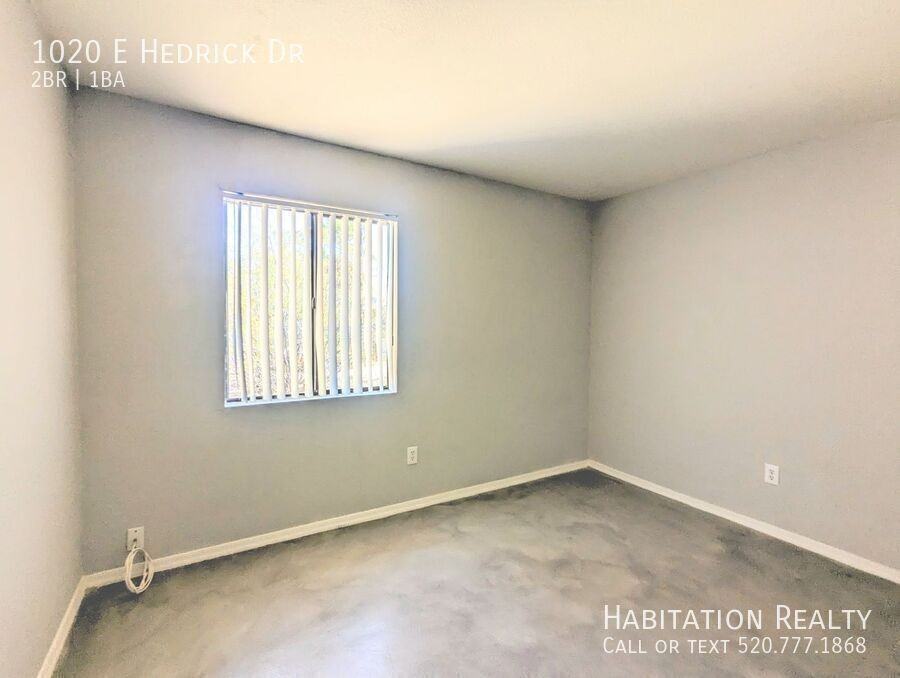 1020 E Hedrick Dr - Photo 4 of 14