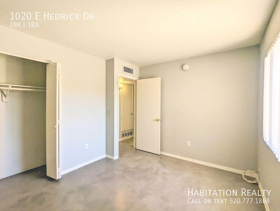 1020 E Hedrick Dr - Photo 5 of 14