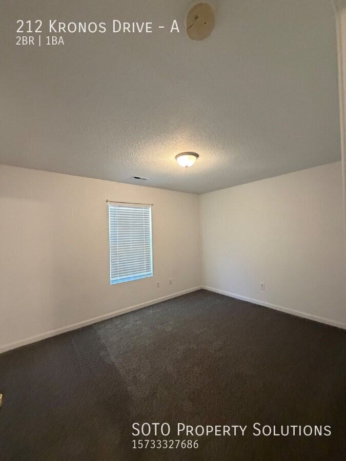 212 Kronos Dr #A - Photo 6 of 14
