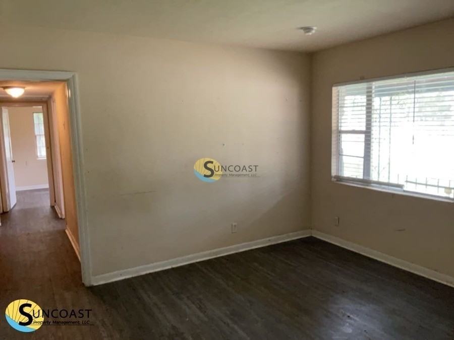 5301 Park St - Photo 6 of 23