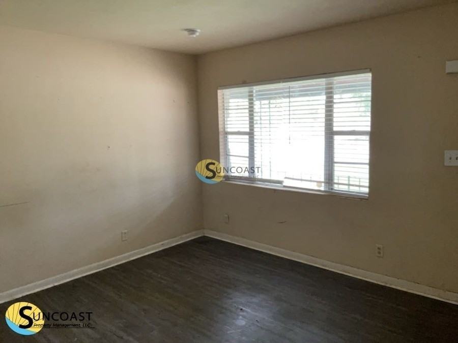 5301 Park St - Photo 7 of 23