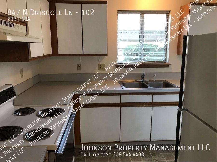 847 N Driscoll Ln #102 - Photo 5 of 13
