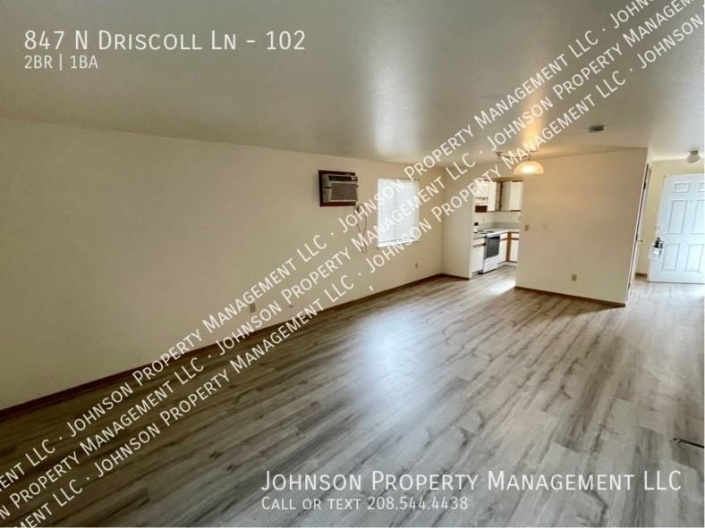 847 N Driscoll Ln #102 - Photo 6 of 13
