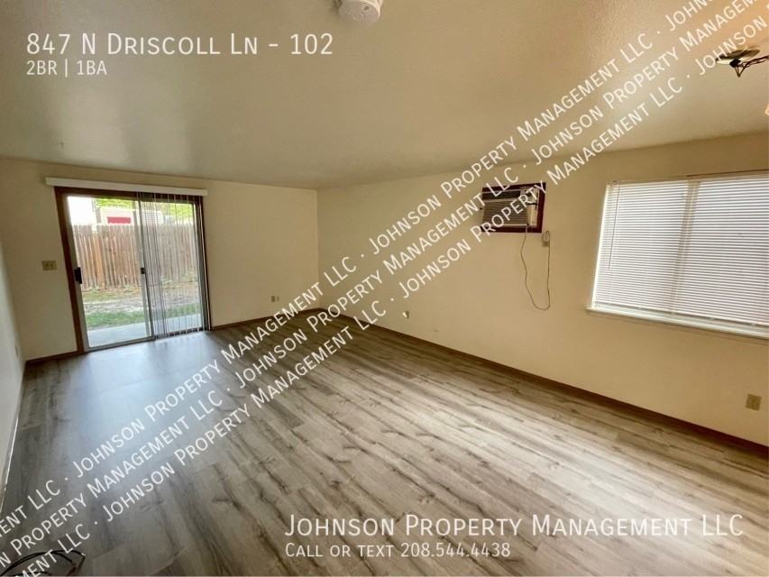 847 N Driscoll Ln #102 - Photo 7 of 13