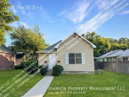 featured image of 1419 7th St S #1