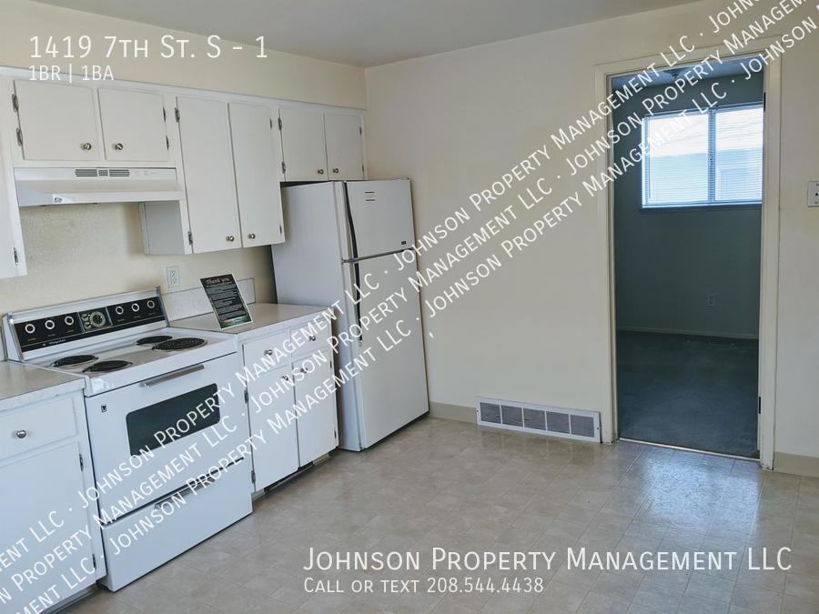 1419 7th St S #1 - Photo 4 of 17