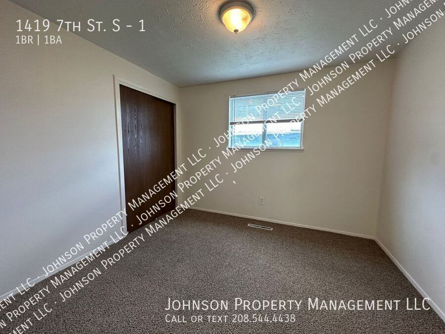 1419 7th St S #1 - Photo 6 of 17