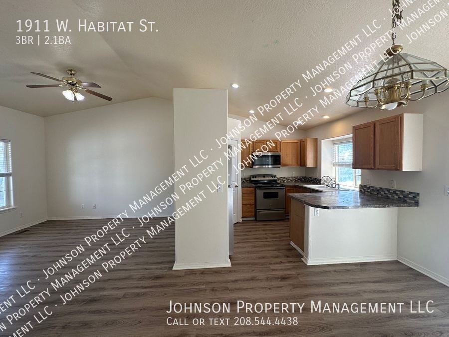 1911 W Habitat St - Photo 6 of 15