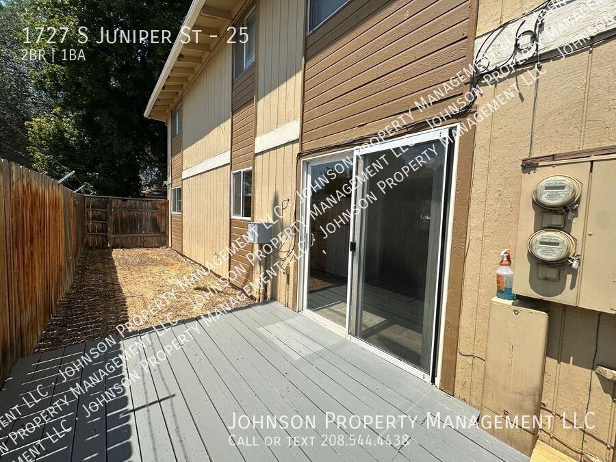 1727 S Juniper St #25 - Photo 2 of 13