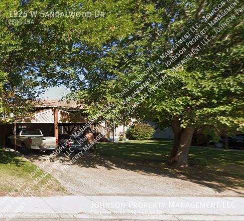 1526 W Sandalwood Dr - Photo 2 of 4