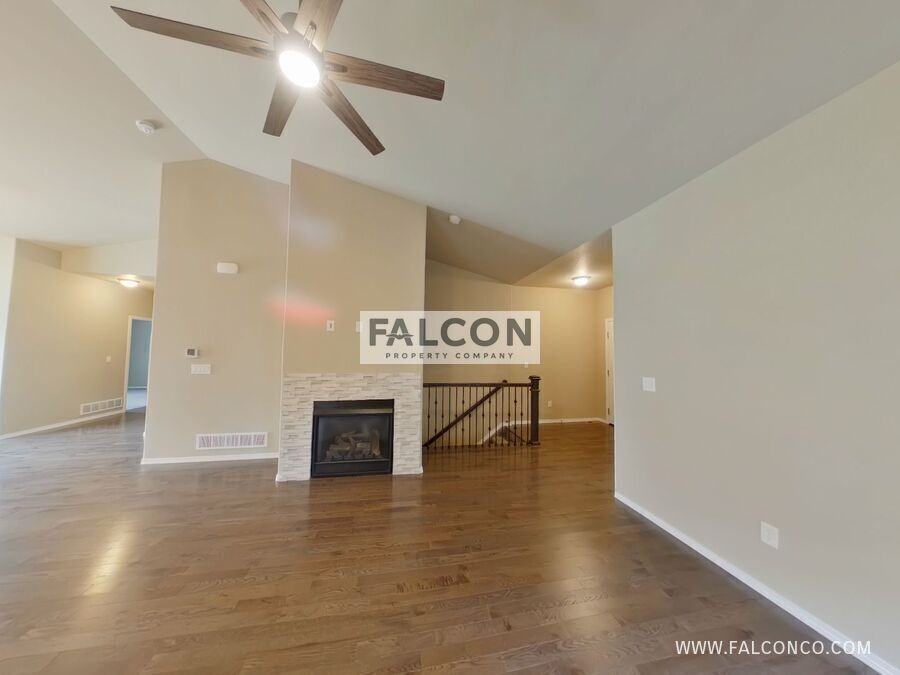 9958 Golf Crest Dr - Photo 4 of 16
