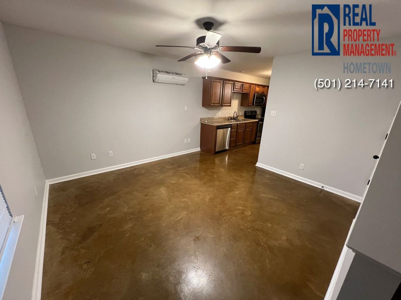 226 E Maple - Photo 2 of 11