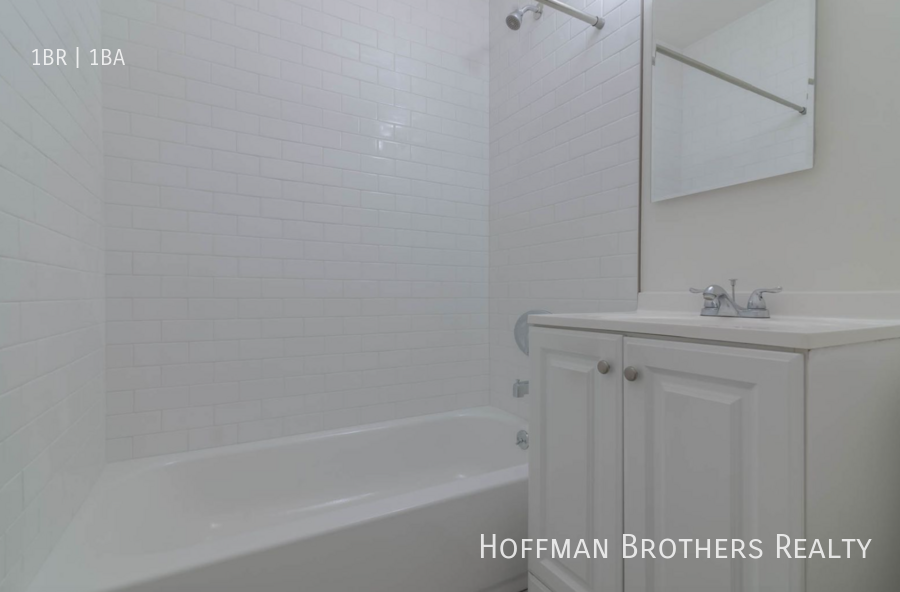 950 S Mansfield Ave #B - Photo 5 of 7
