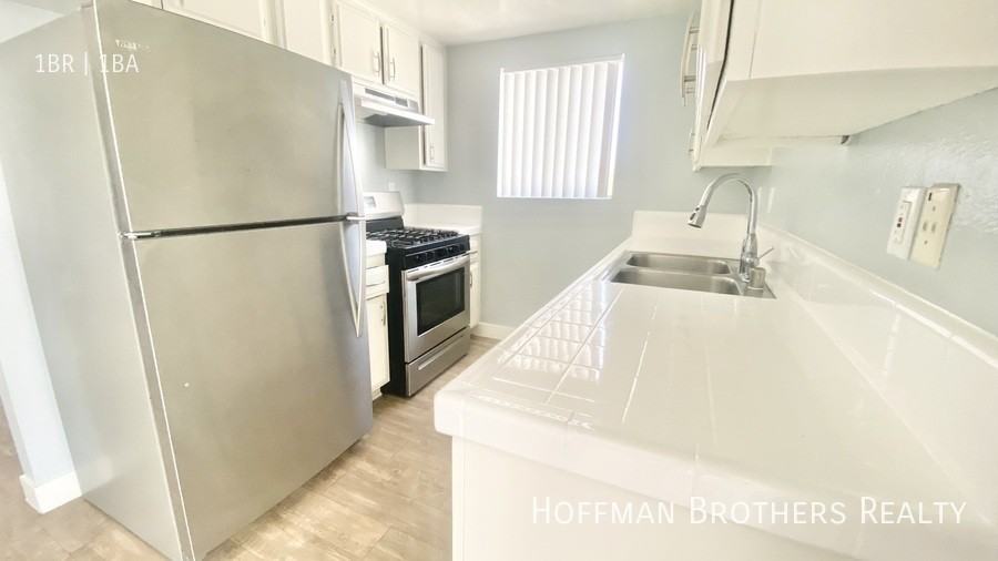 662 W 12th St #104 - Photo 2 of 6