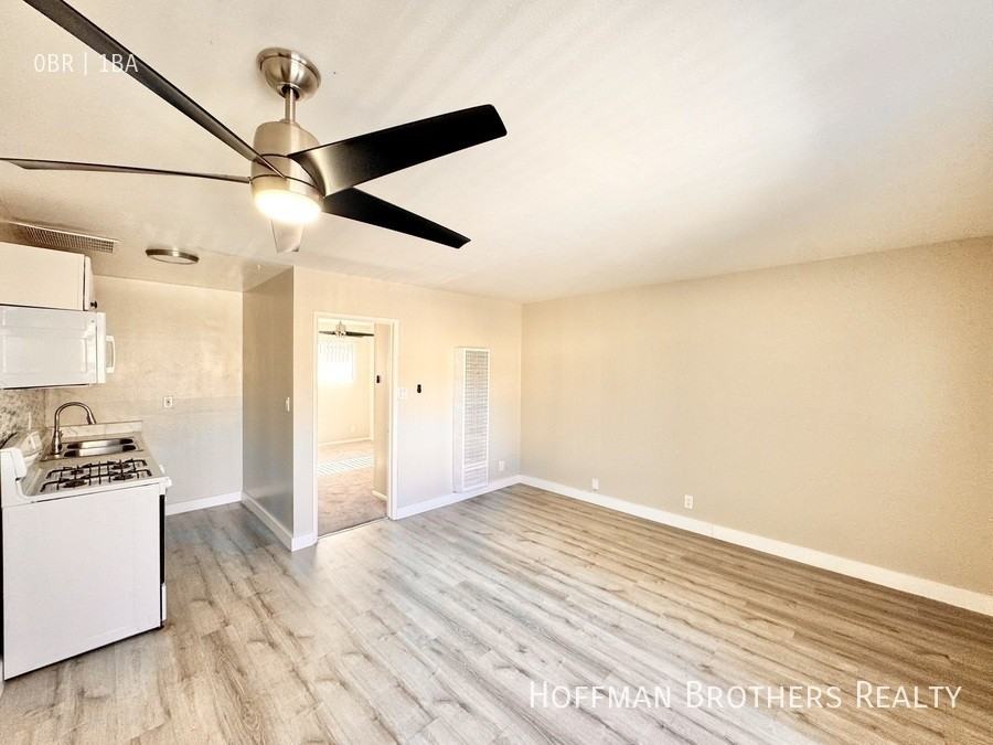 2505 S Denison Ave #7 - Photo 3 of 9