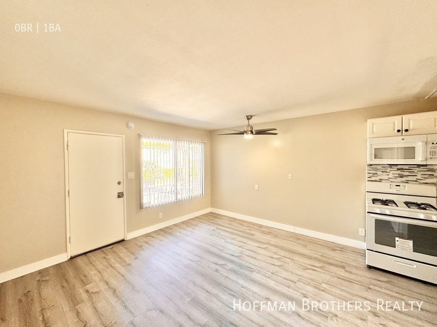 2505 S Denison Ave #7 - Photo 4 of 9