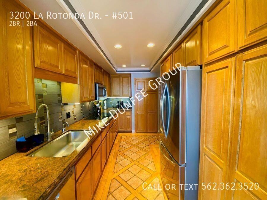 3200 La Rotonda Dr #501 - Photo 3 of 43
