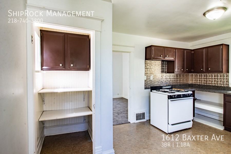 1612 Baxter Ave - Photo 7 of 19