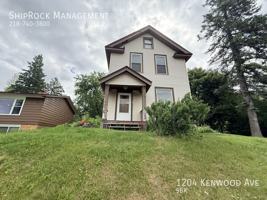 featured image of 1204 Kenwood Ave