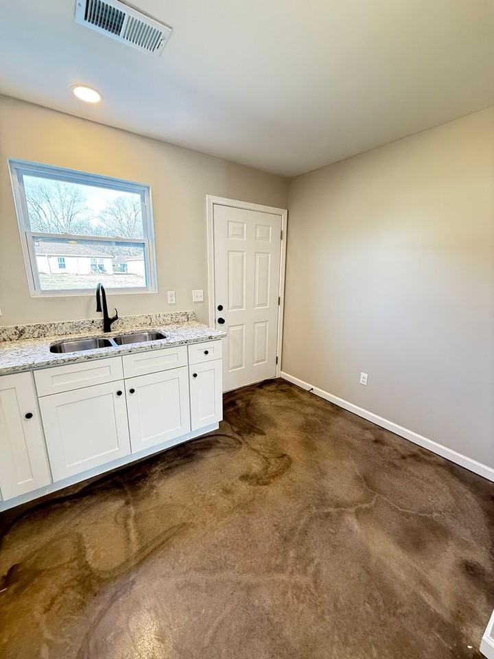289 Highway 431 #19 - Photo 6 of 13