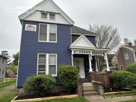 featured image of 208 N Hamilton St #4
