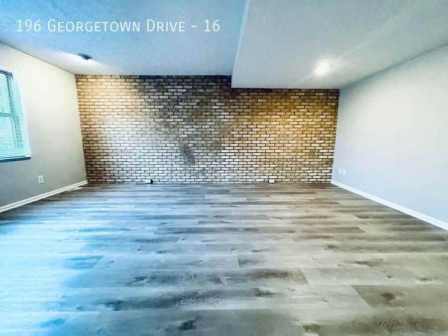 196 Georgetown Dr #16 - Photo 4 of 19