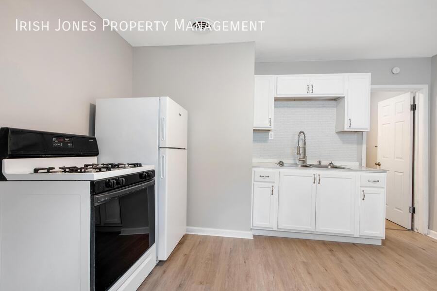 98 Edson St #3 - Photo 3 of 13