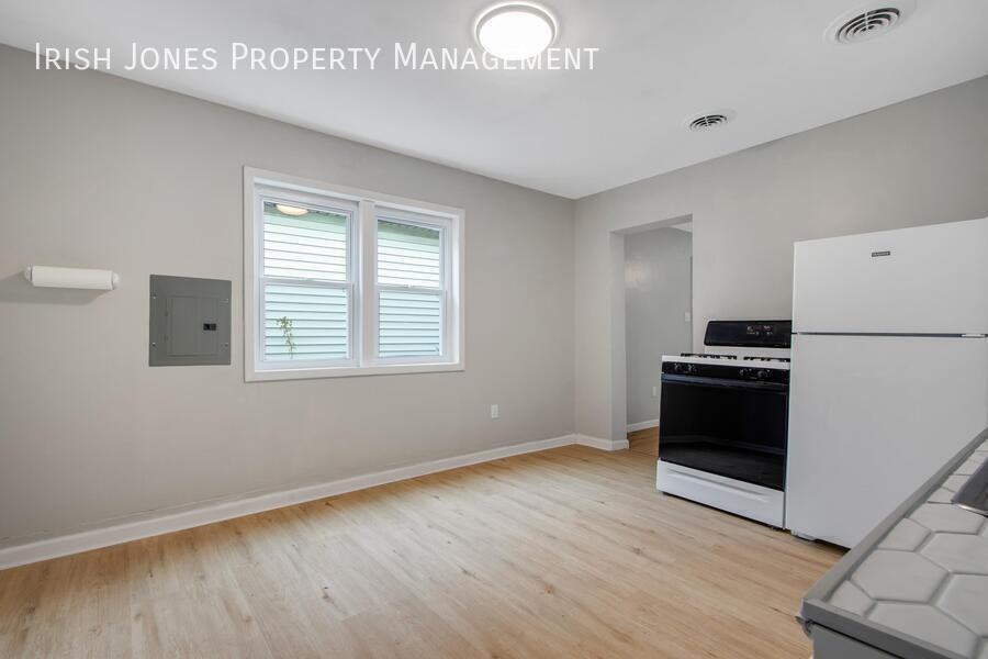 98 Edson St #3 - Photo 5 of 13