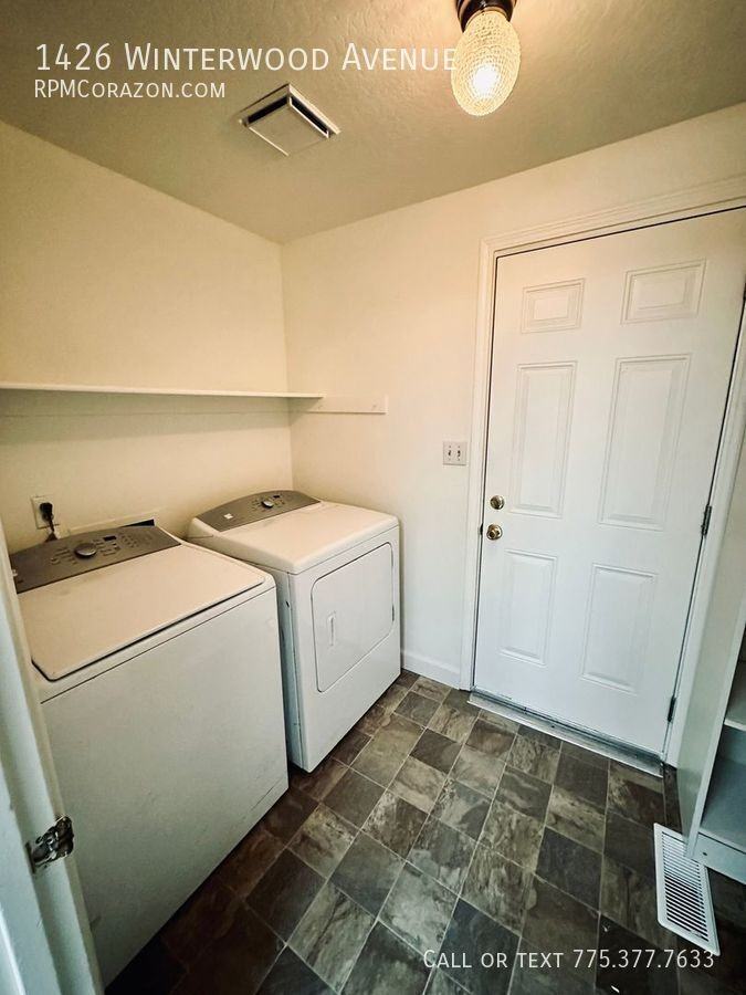 1426 Winterwood Ave - Photo 6 of 23