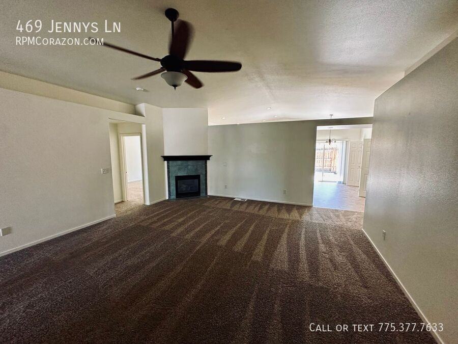 469 Jennys Ln - Photo 3 of 31