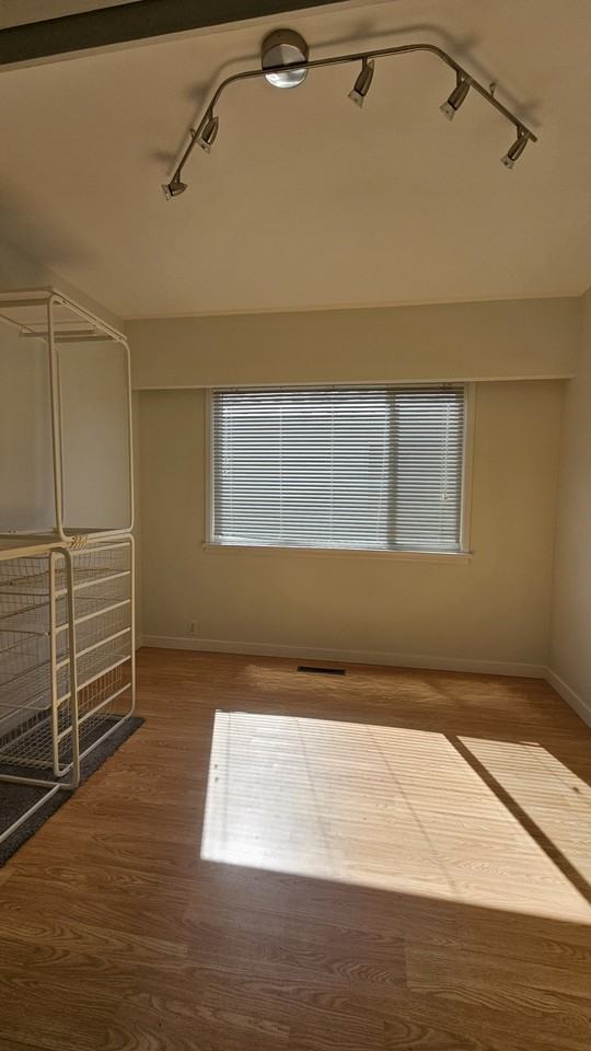 1621 Adanac Street #B - Photo 3 of 25
