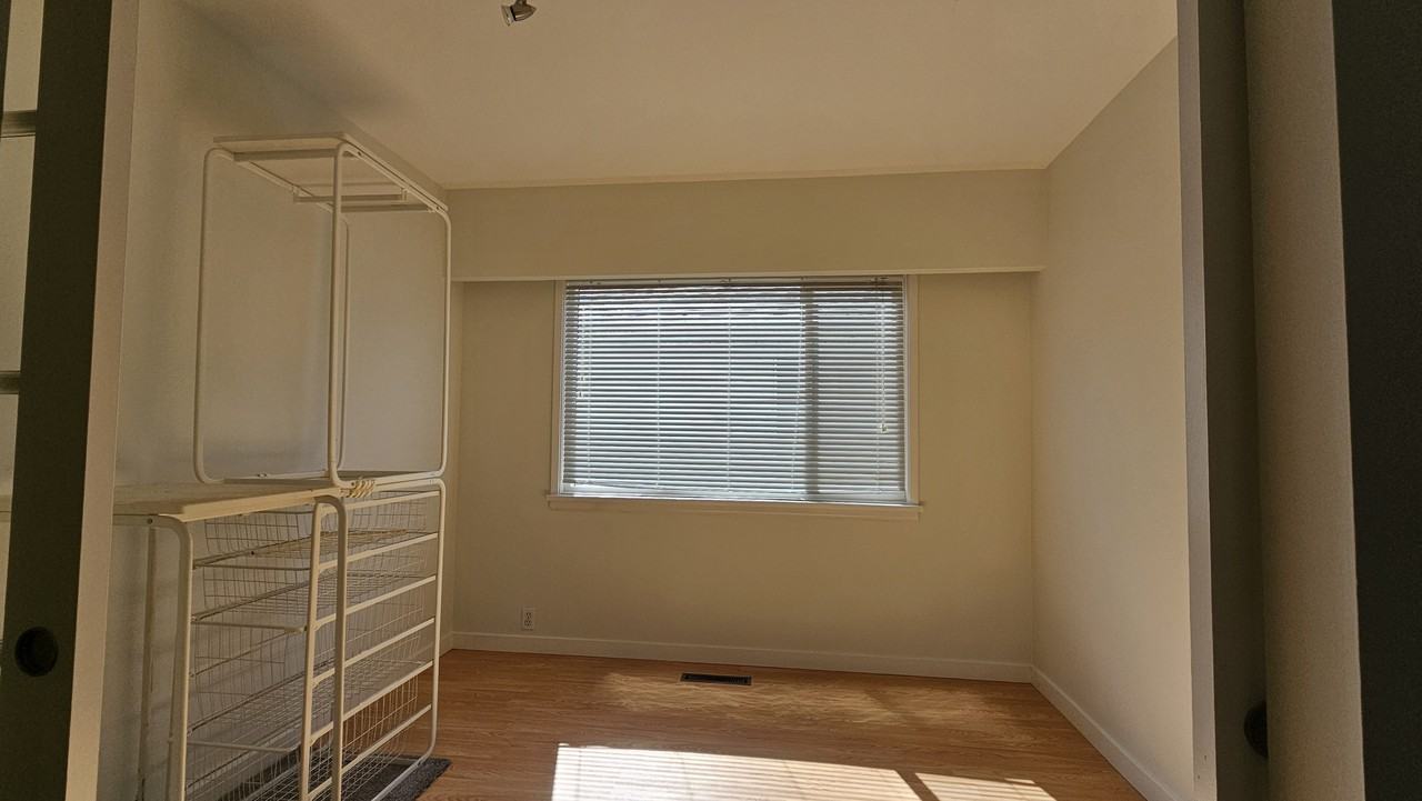 1621 Adanac Street #B - Photo 4 of 25