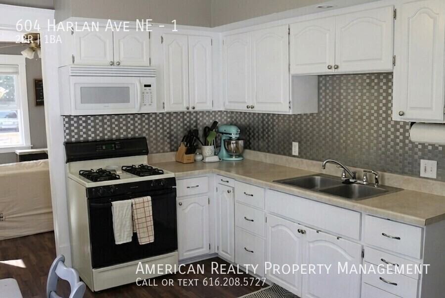 604 Harlan Ave Ne #1 - Photo 2 of 5