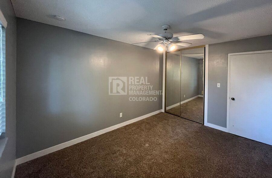 615 46th Avenue Ct - Photo 6 of 19