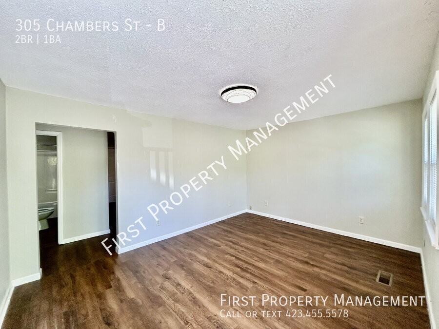 305 Chambers St #B - Photo 2 of 13