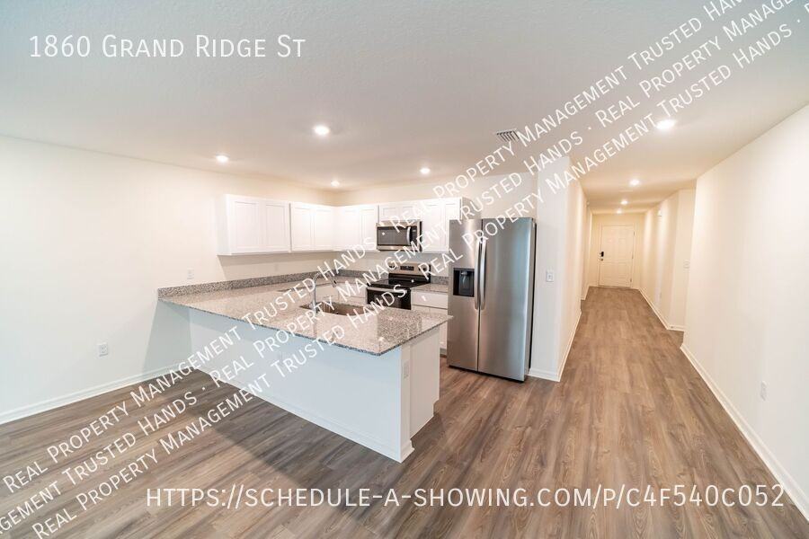 1860 Grand Ridge St - Photo 5 of 24