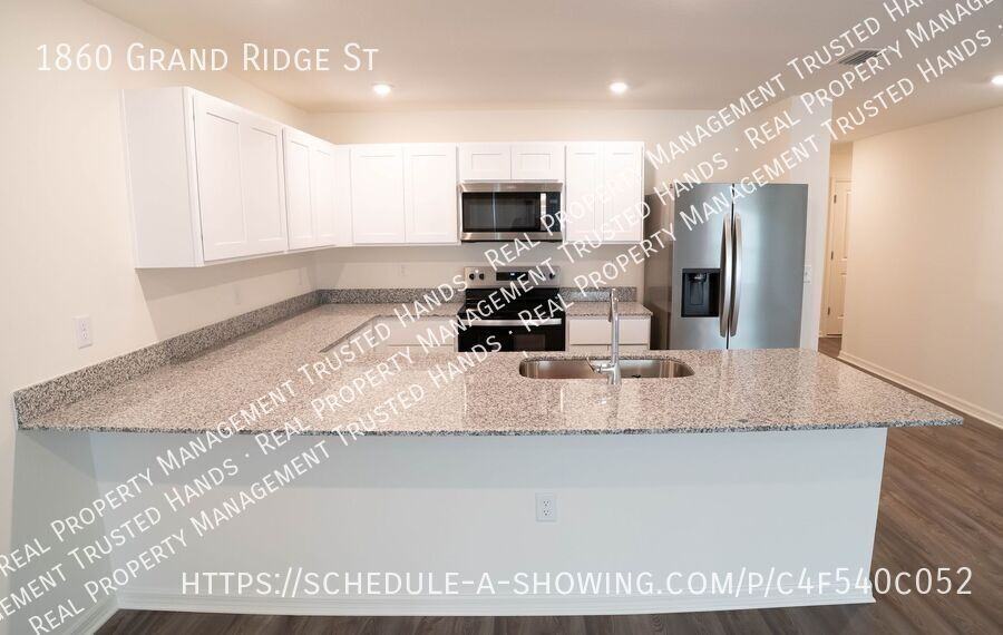 1860 Grand Ridge St - Photo 6 of 24