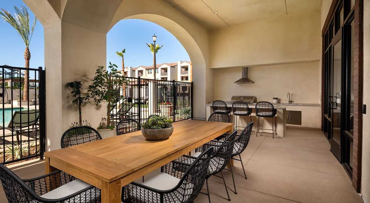 The Kingsley Luxury Apartments - Photo 6 of 22