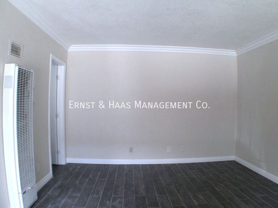1125 N Saint Marys Ct #1A - Photo 2 of 8