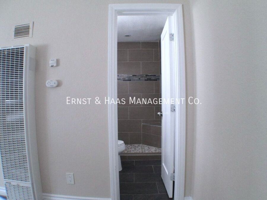 1125 N Saint Marys Ct #1A - Photo 6 of 8