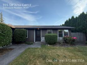 915 Sw 27th Cir - Photo 1 of 1