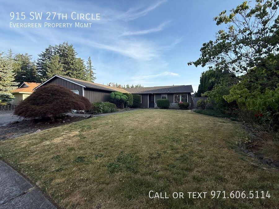 915 Sw 27th Cir - Photo 2 of 26