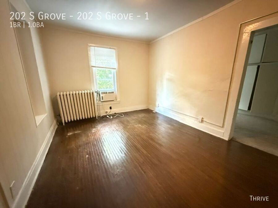 202 S Grove - 202 S Grove #1 - Photo 2 of 6