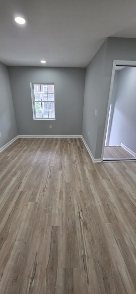 2010 Cliftwood Ave - Photo 7 of 14