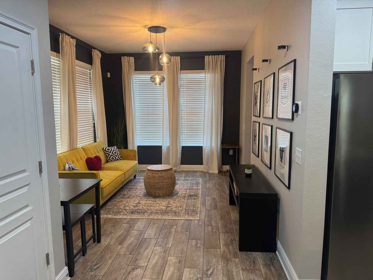 2126 W Spruce St - Photo 7 of 24