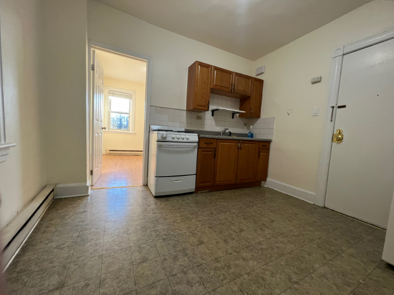 42 Highwood Ter #3 - Photo 4 of 13