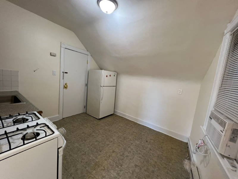 42 Highwood Ter #3 - Photo 5 of 13