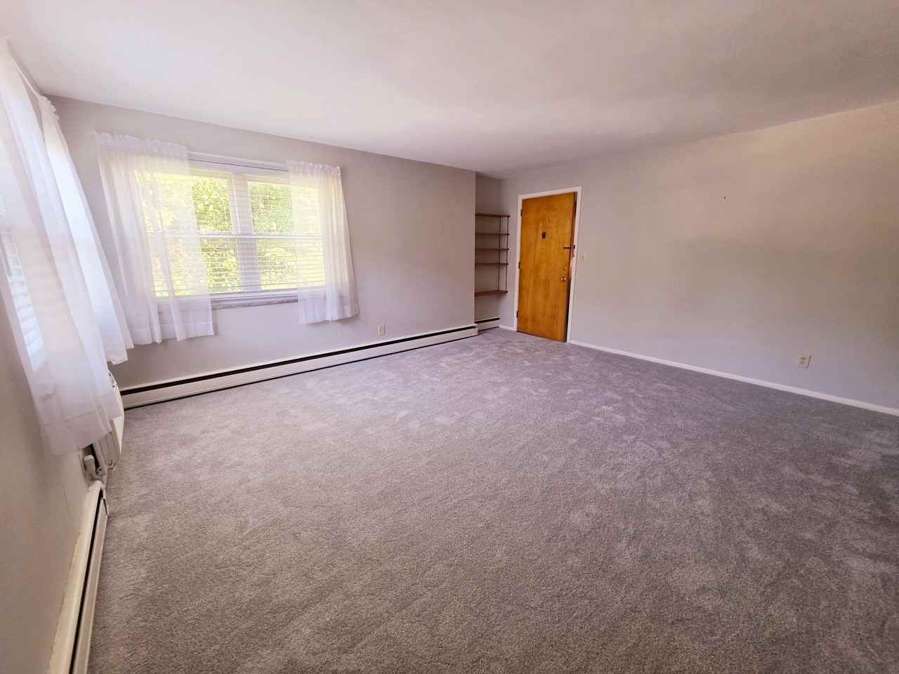 6512 Hamilton Ave #4 - Photo 5 of 22