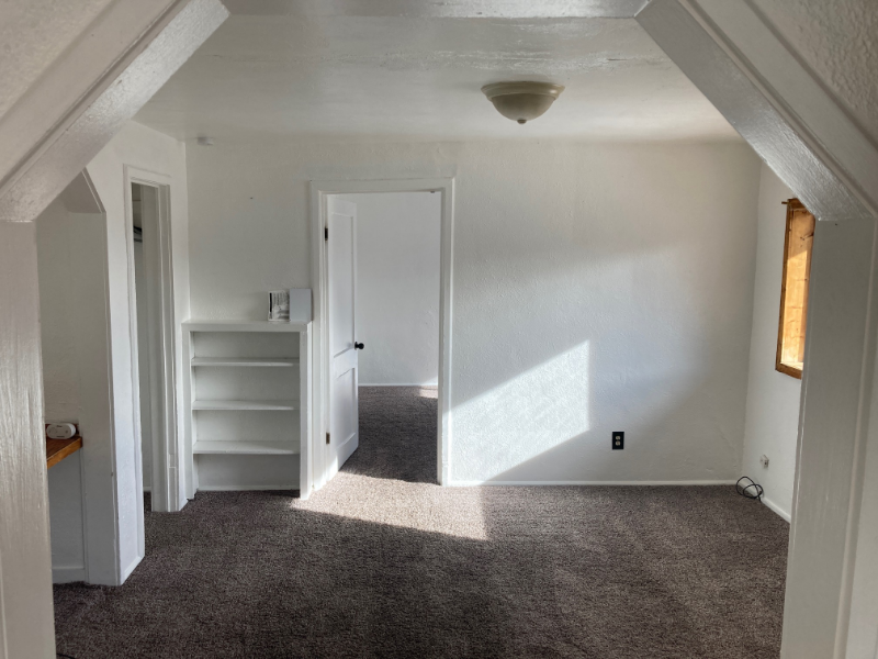 107 Waltham Ave - Photo 5 of 12